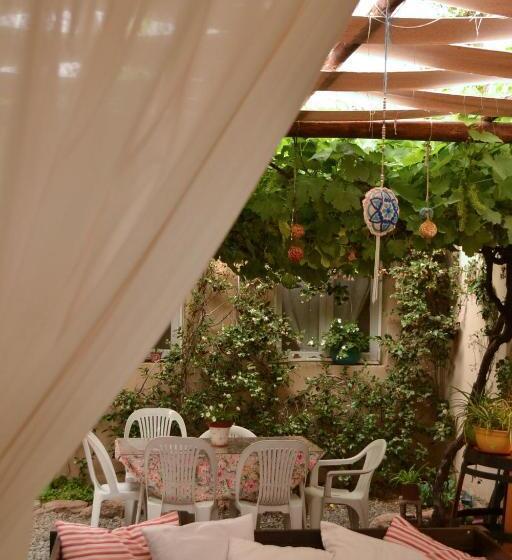 هاستل La Morada Hostal