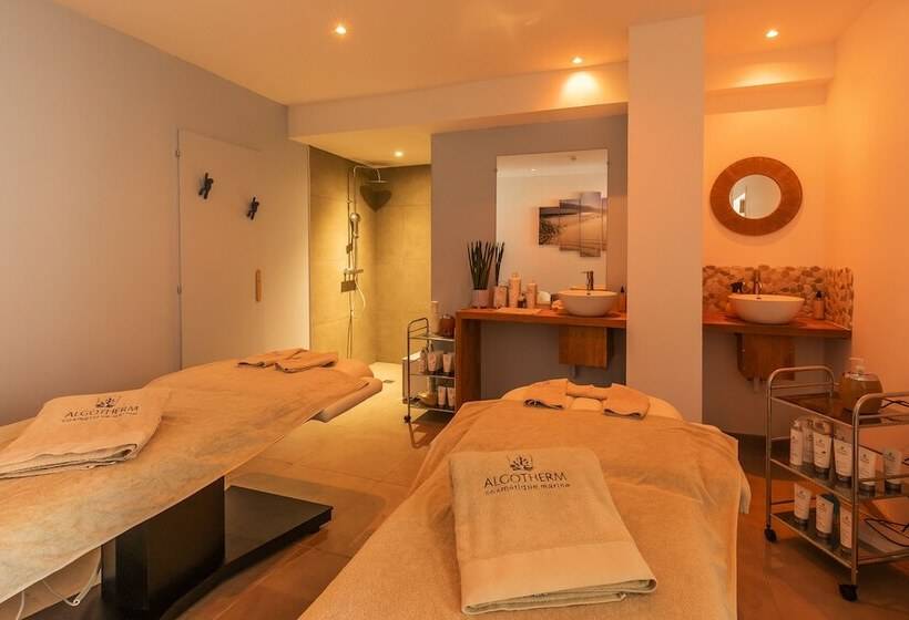호텔 Hôtel Les Sables D Or
