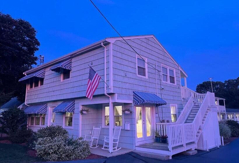 هتل The Escape Inn