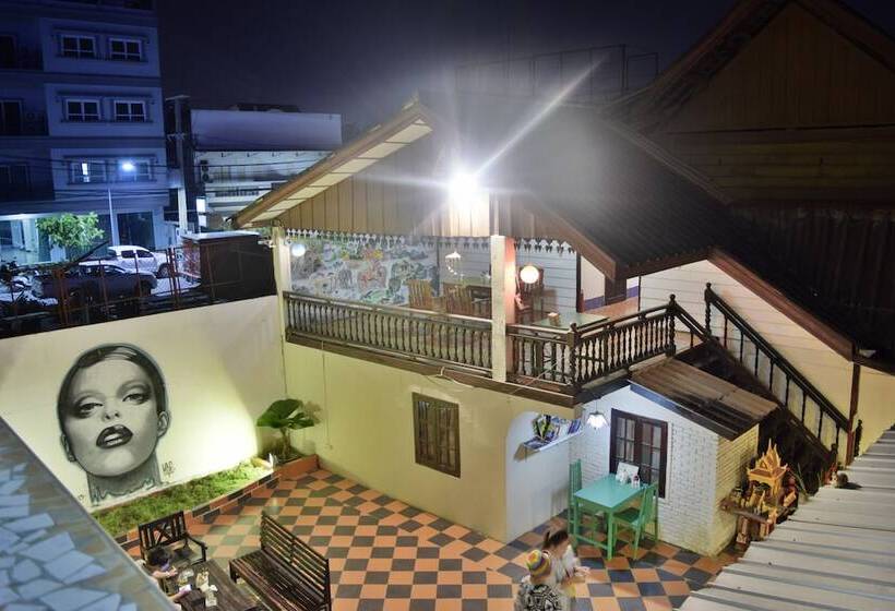 هتل Vientiane Star