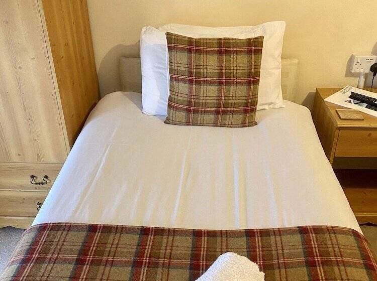 膳宿费 Number 19 Guest House   4 Miles From Barrow In Furness   1 Mile From Safari Zoo