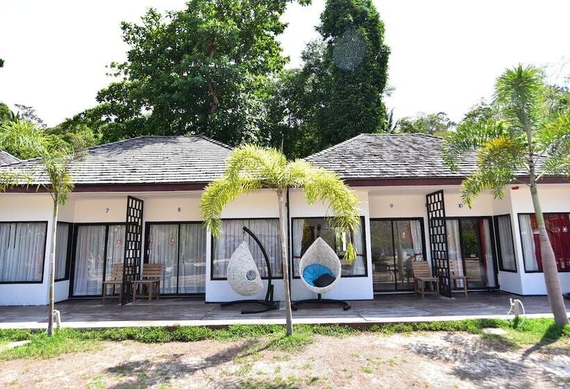 The Reef Resort