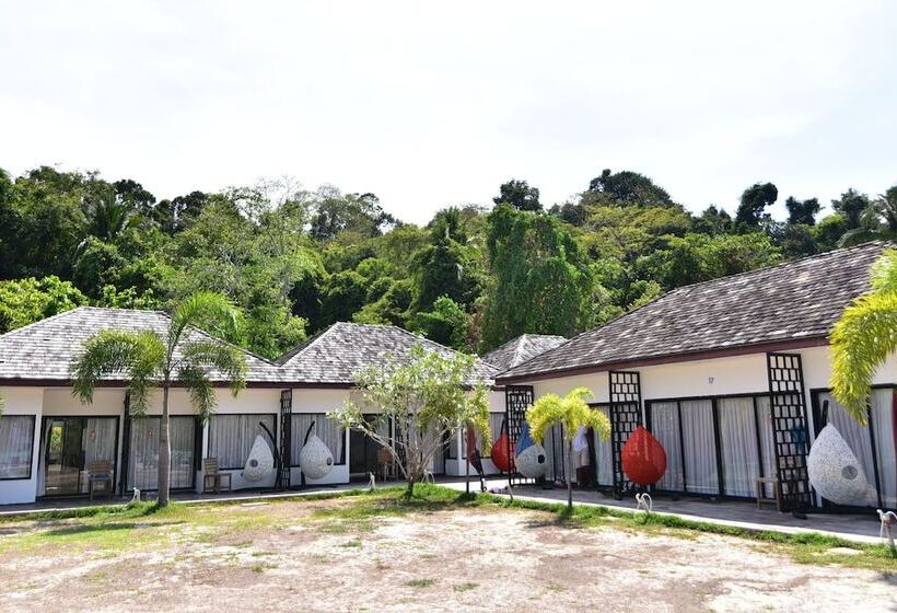 The Reef Resort