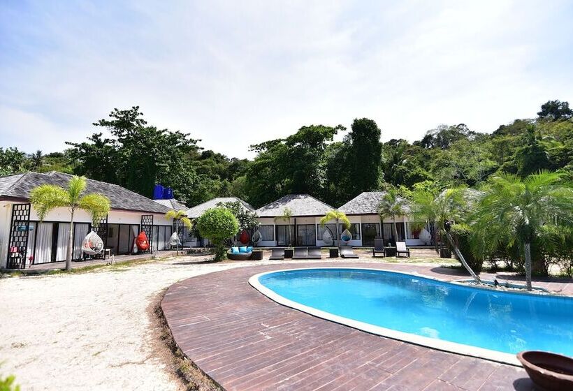 The Reef Resort