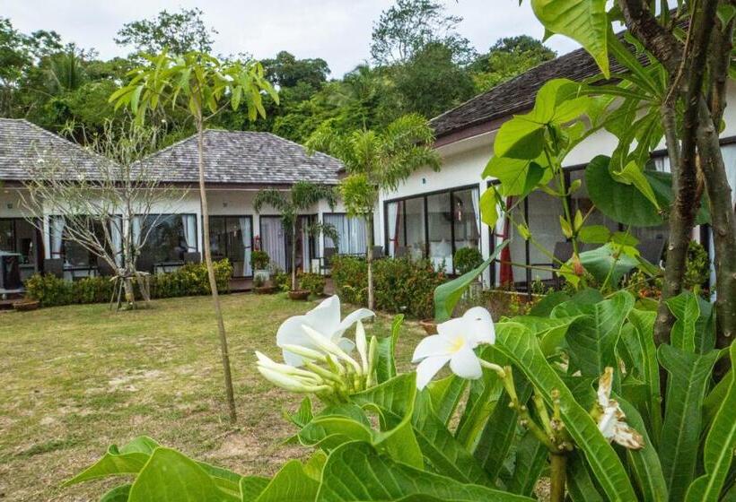 The Reef Resort