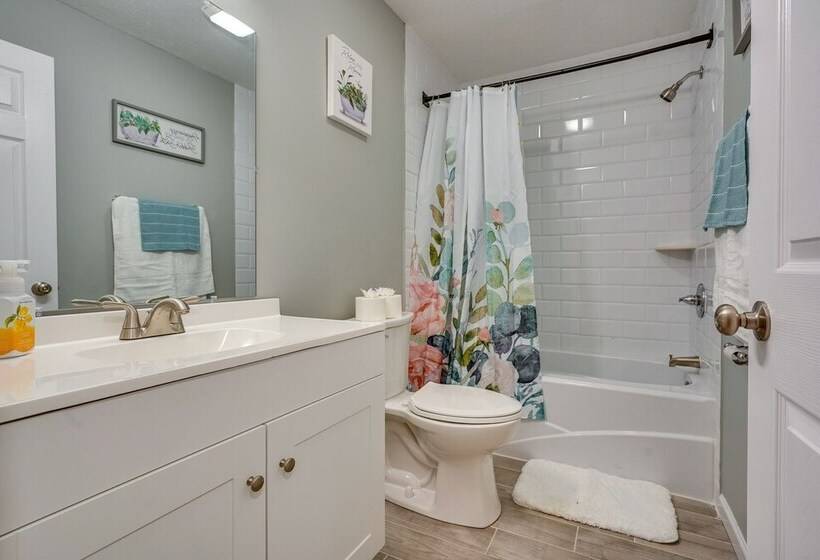 Outdoor Entertainment Areas: Family Ohio Getaway