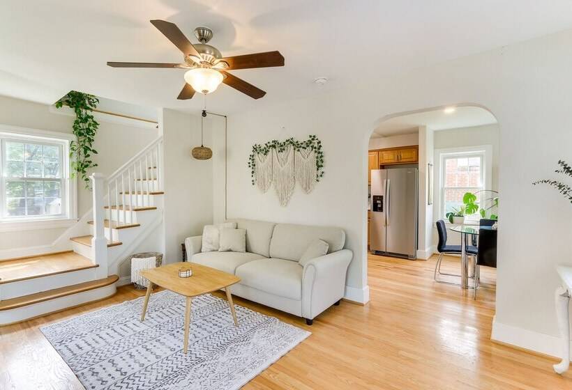 Chic Front Royal Retreat Near Shenandoah River!