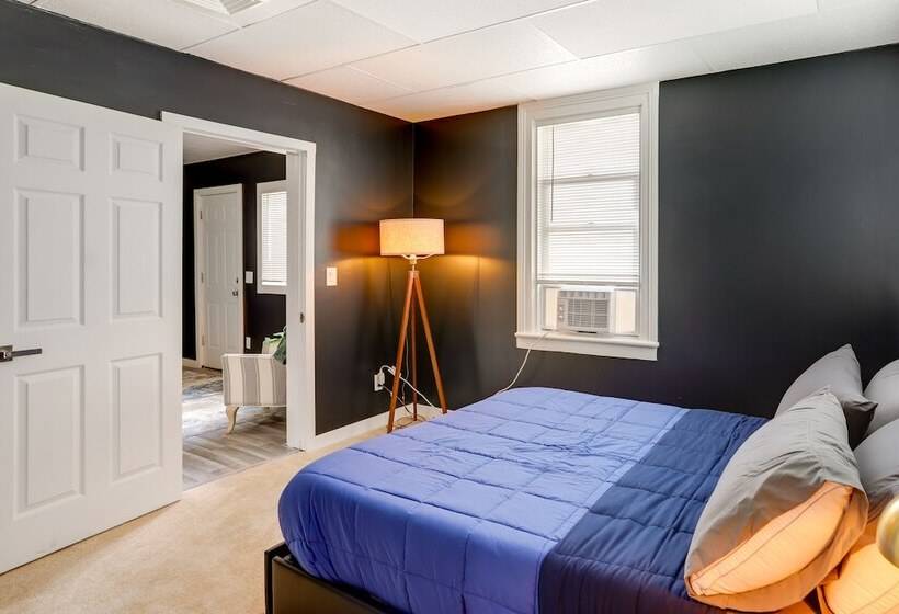 Cozy Downtown Sandusky Gem   1 Mi To Lake Erie!