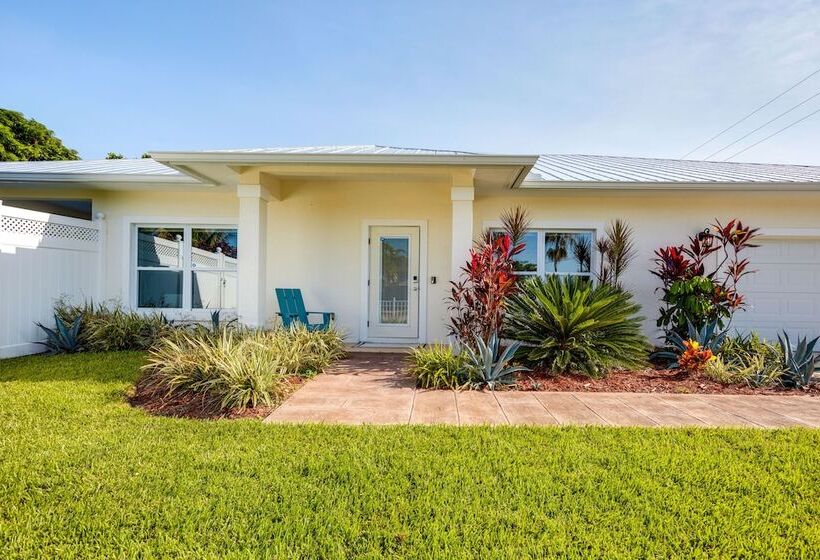 Florida Gem: Saltwater Pool By Beaches & Kayaking!