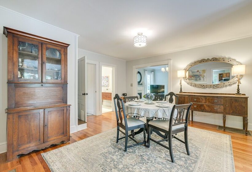 Historic & Charming Pittsboro Home W/ Fireplaces