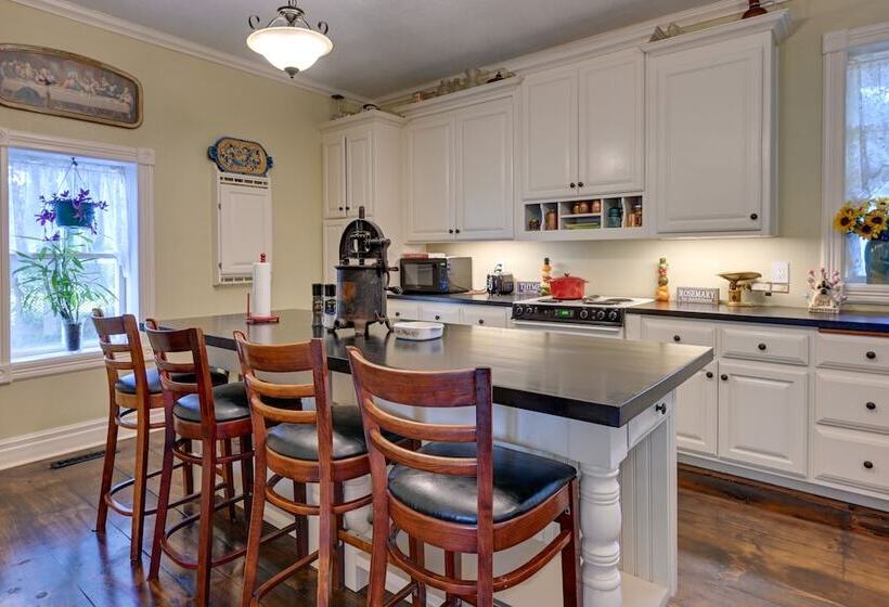 Historical Victorian Home In Charming Waupaca!