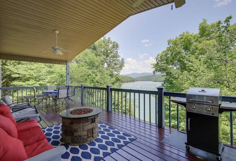 Lakefront Lafollette Home W/ Private Boat Slip!