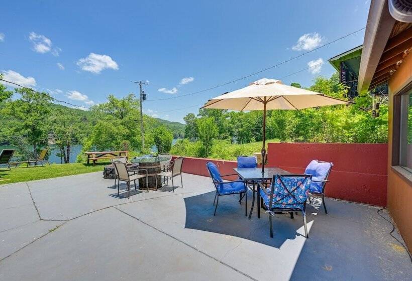 Lakefront North Carolina Abode W/ Grill & Fire Pit