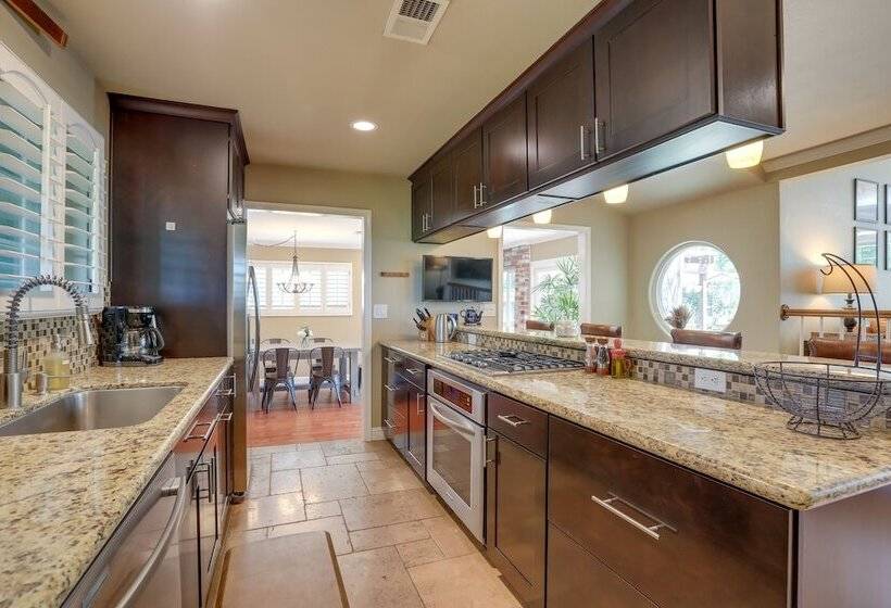 Luxury Sacramento Area Home ~13 Mi To Downtown