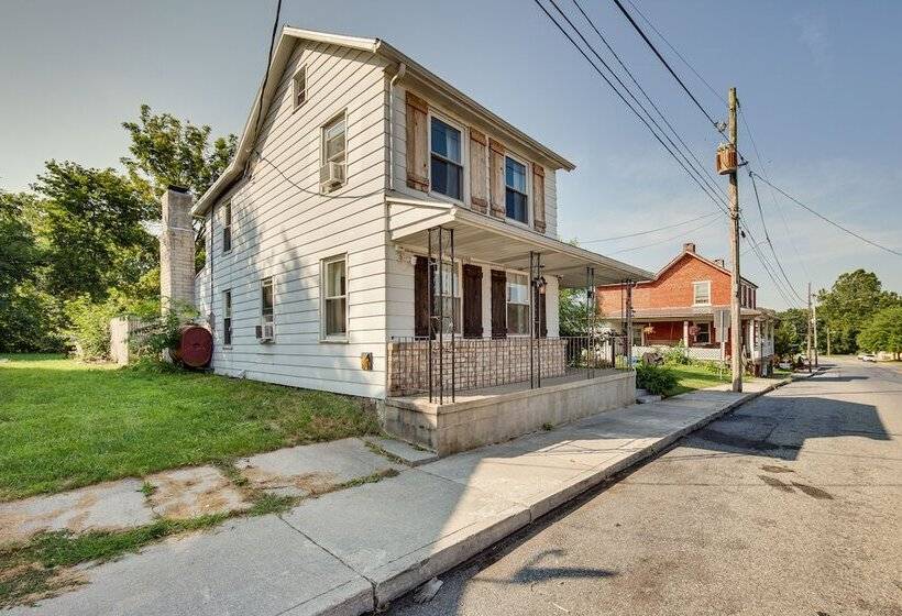Pet Friendly Bernville Home W/ Fenced Backyard!