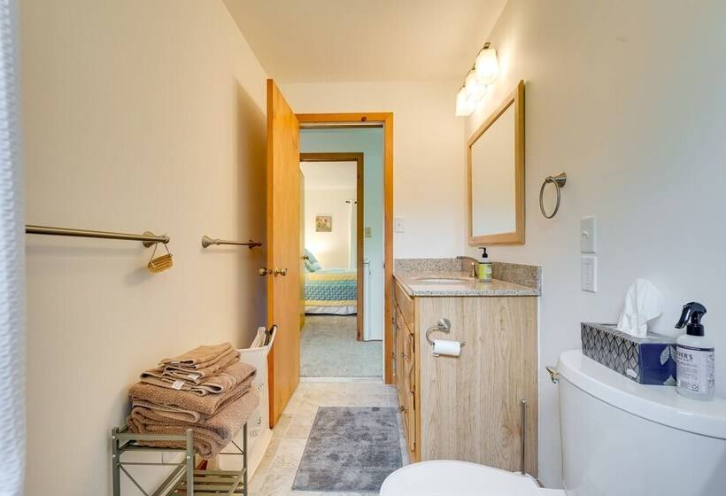 Pet Friendly Queensbury Home W/ Screened Porch