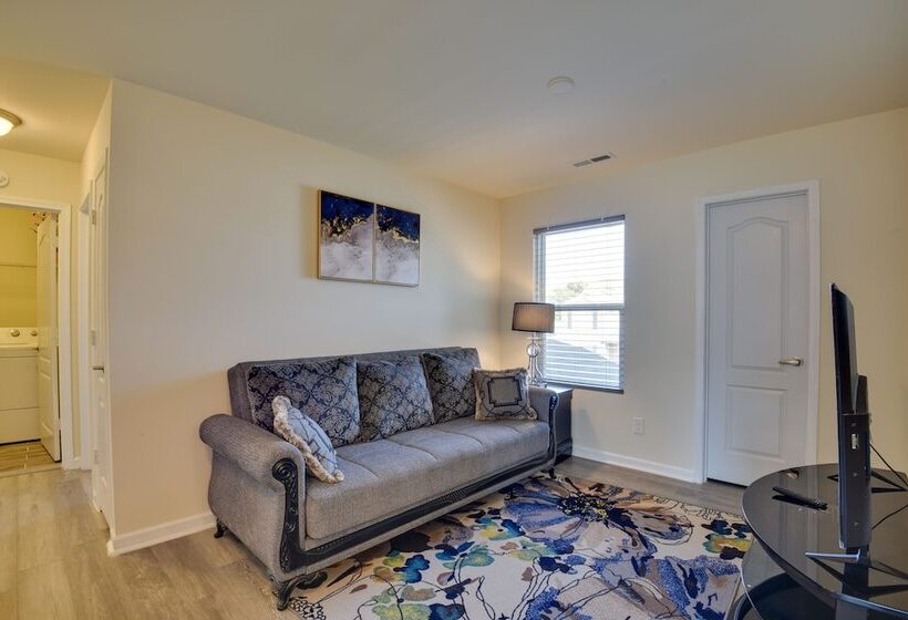 Spacious Gastonia Home W/ Pool Access!