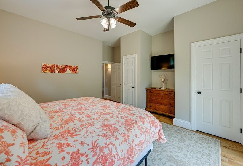 6 Mi To Dtwn Cashiers: Spacious Home W/ Deck