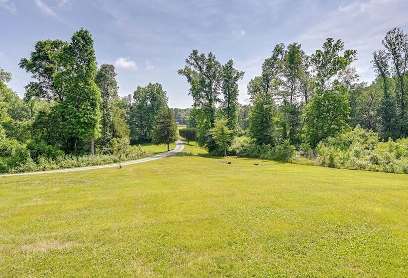 The Travis House At Lantern Springs  On Farm!