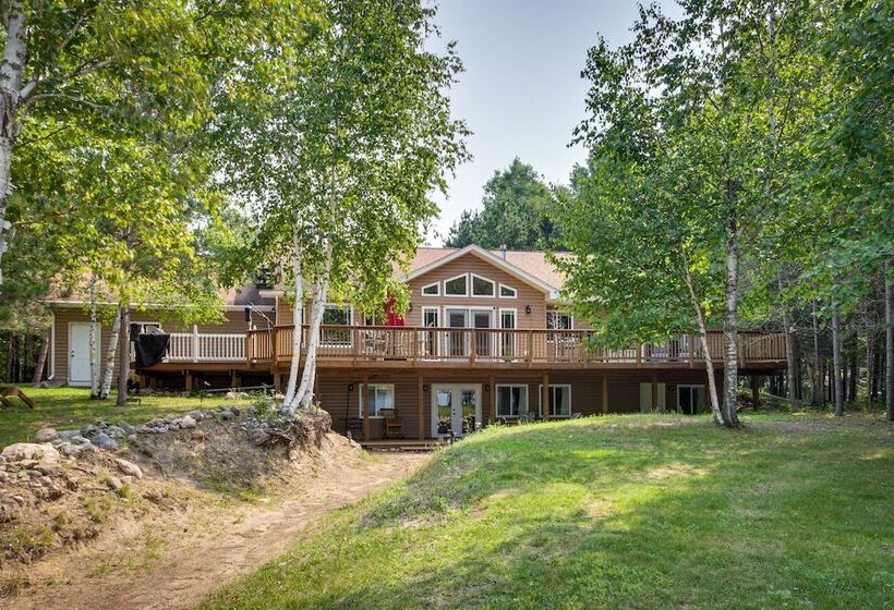 White Swan Lake Home Near Hiking & Snowmobiling!