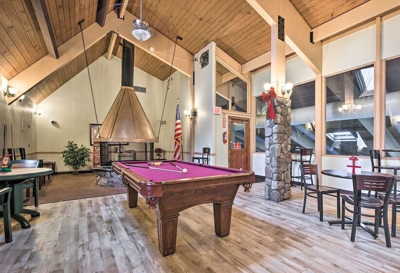 Woodsy Big Bass Lake Hideaway W/ Fire Pit + Deck!