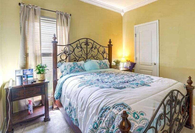 Birmingham Home W/ Yard   15 Mi To Downtown!