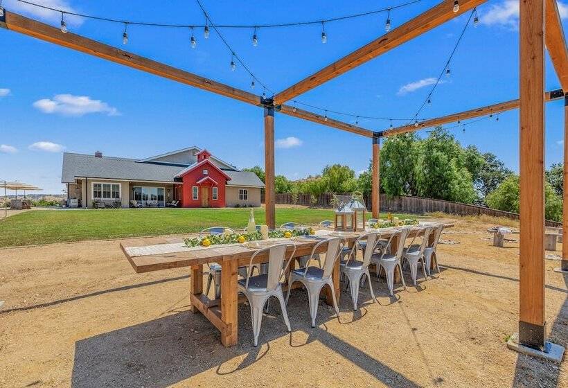 Cooperage By Avantstay Vineyard, Views, Soccer