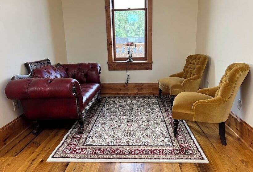 مسافرخانه The Kleemann House