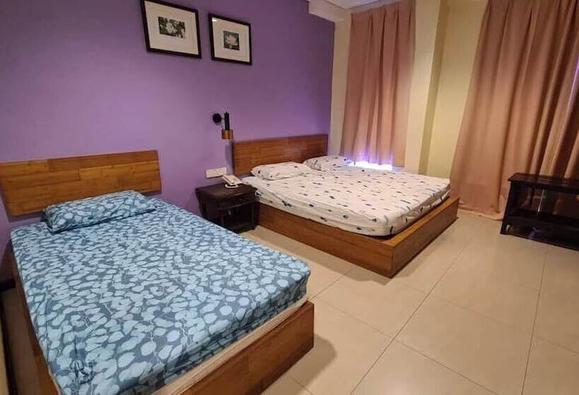 هتل Pavilion Inn