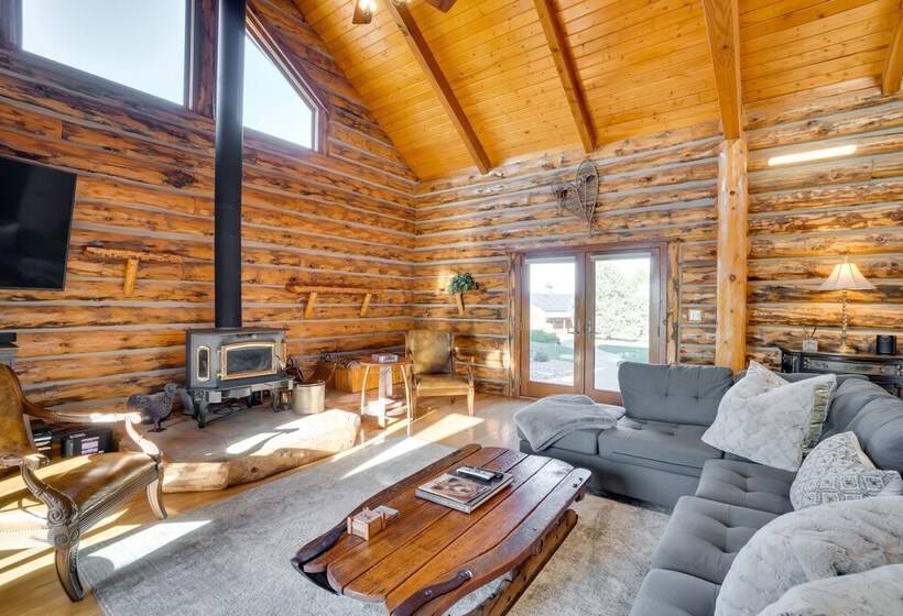 Heated Pool + Mtn Views: Log Cabin In Parker!