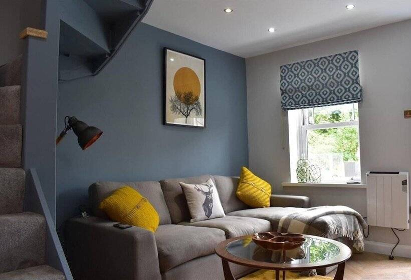 Luxury 2 Bed Cottage In Llansteffan
