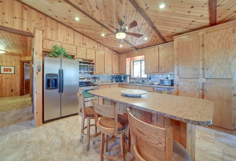 Payson Cabin W/ Deck Near Hiking, Fishing & More!