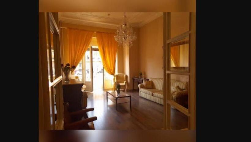 پانسیون Room In Guest Room   Viareggio Top Deco Versilia