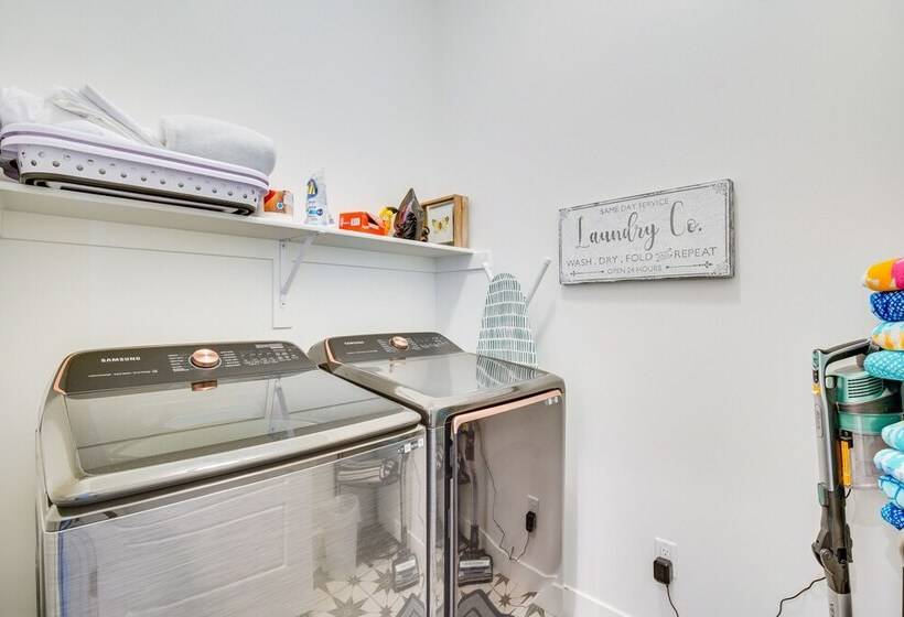 Pet Friendly Utah Abode   Fireplace, Patio & Grill