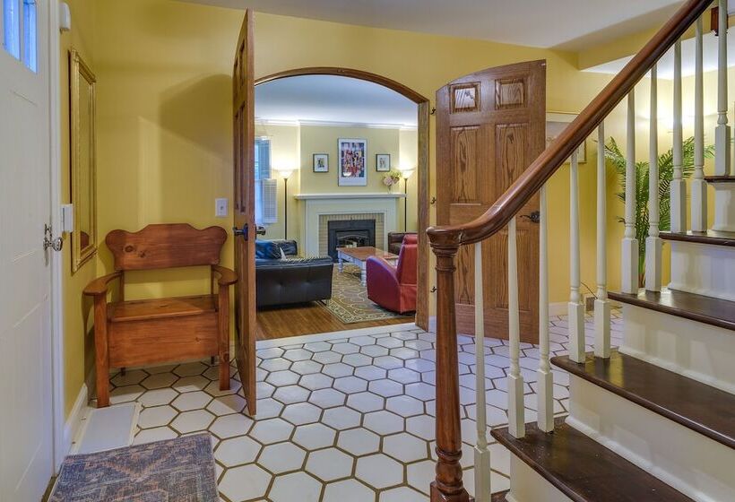 Pittsford Vacation Home: 2 Mi To Historic Village