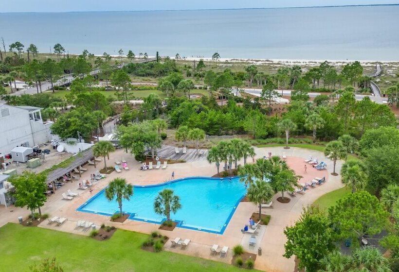 Snowbird Getaway: Windmark Beach Home!