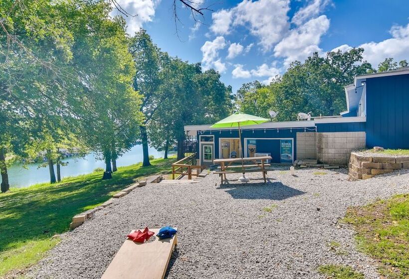 Serene Kimberling City Retreat W/ Boat Dock & Slip