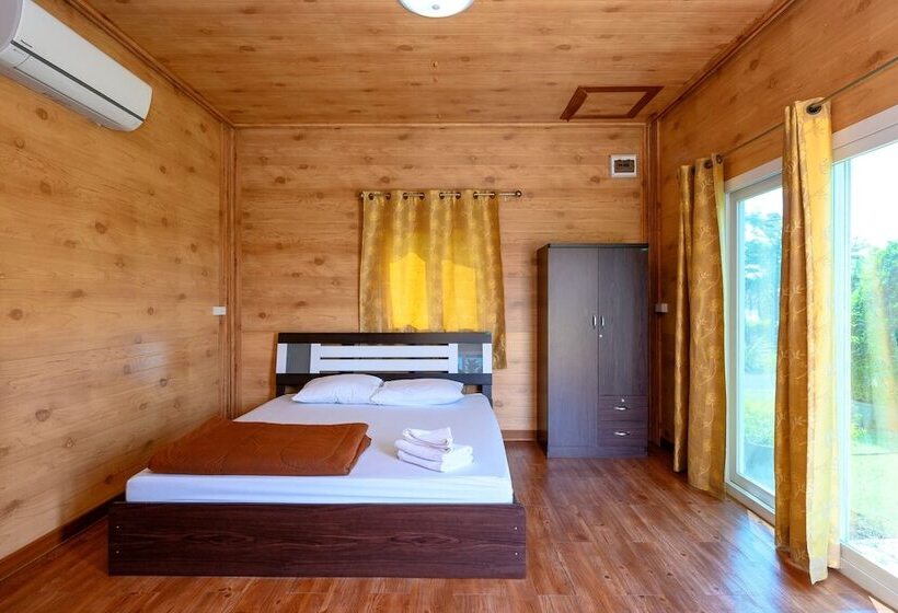 فندق Beung Sampathuan Nakornchaisri Resort
