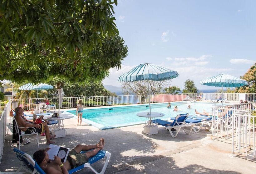 هتل Blue Lagoon Beach Studio At Montego Club Resort