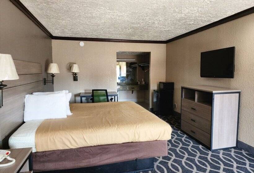 فندق Executive Inn