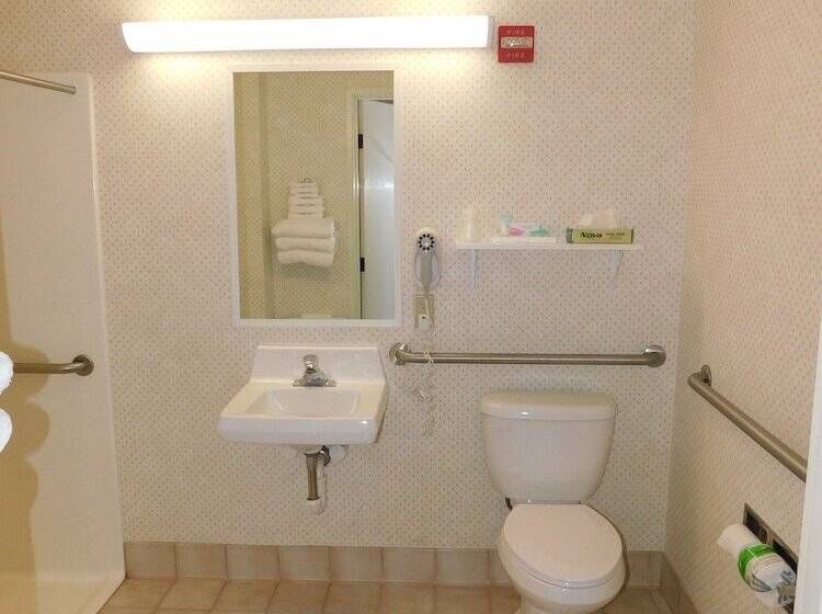 בית מלון כפרי Northwoods Best Inn  Turtle Lake