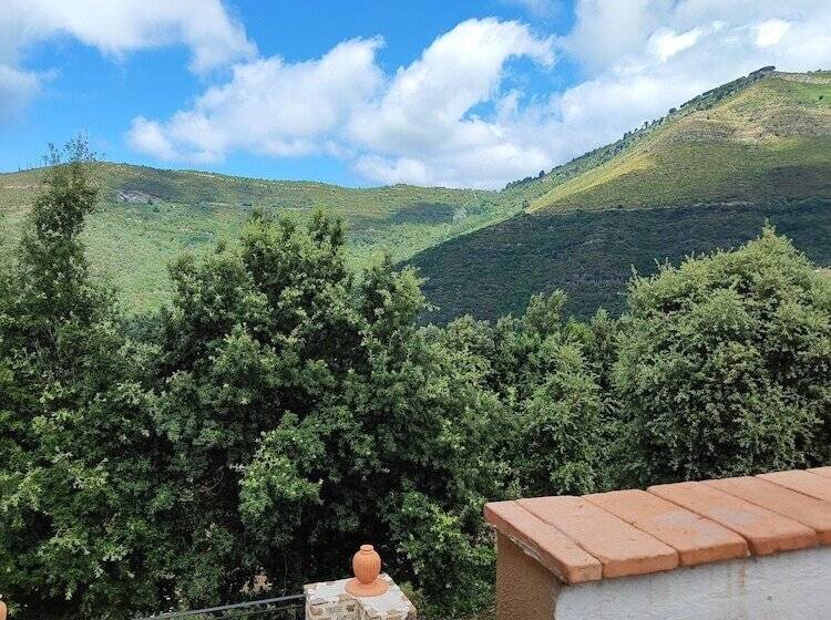 田舎風ホテル Serramezzana