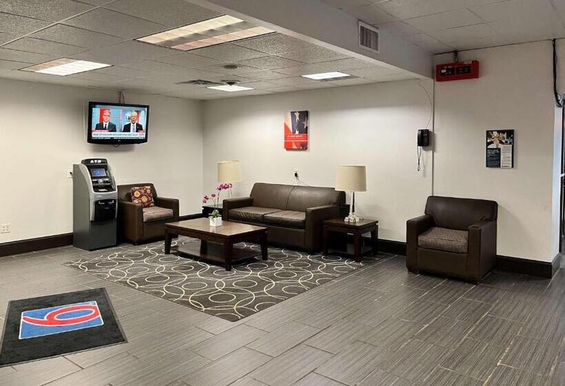 בית מלון כפרי Studio 6 Suites Clarion, Pa
