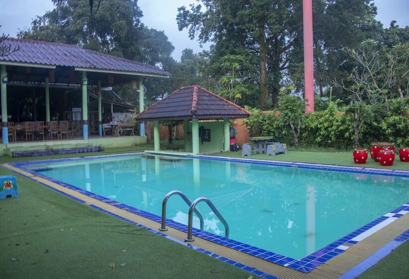هتل The Cliff View Resort Baan Pha Nam