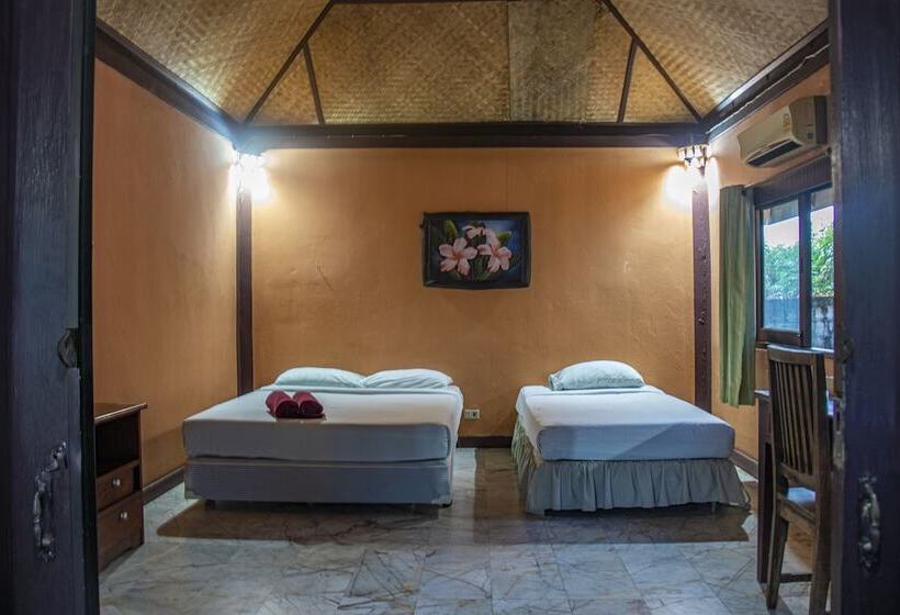 هتل The Cliff View Resort Baan Pha Nam