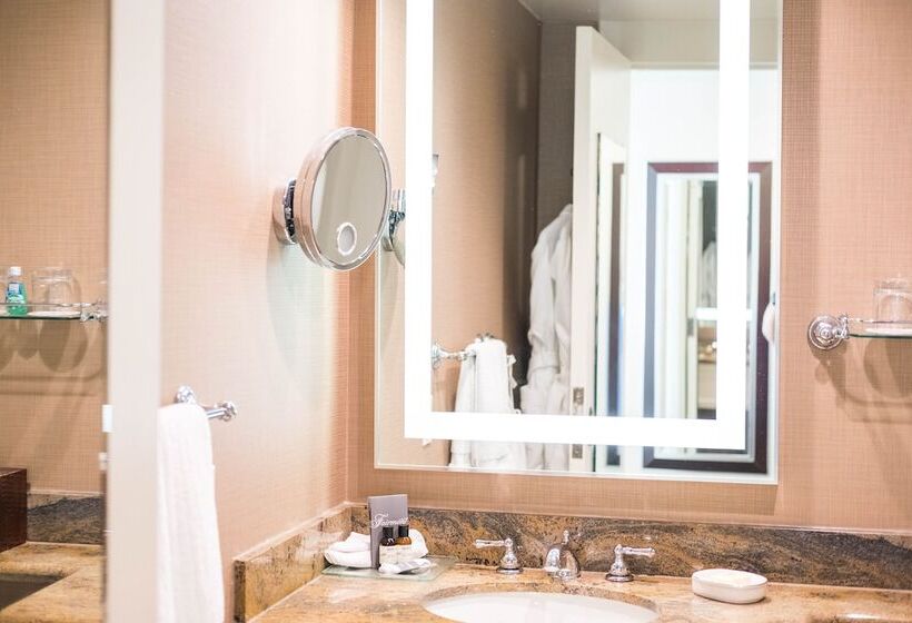 هتل The Fairmont Winnipeg Gold Experience