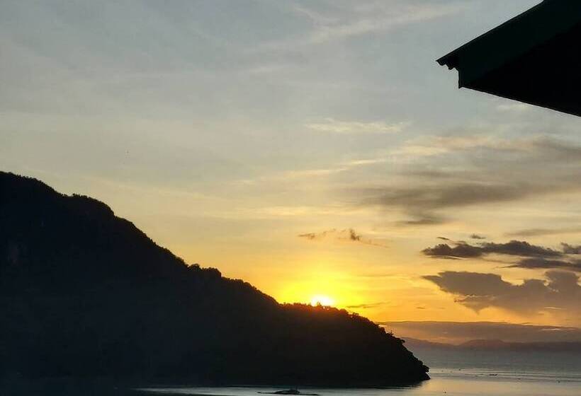 پانسیون Blue View House Phi Phi