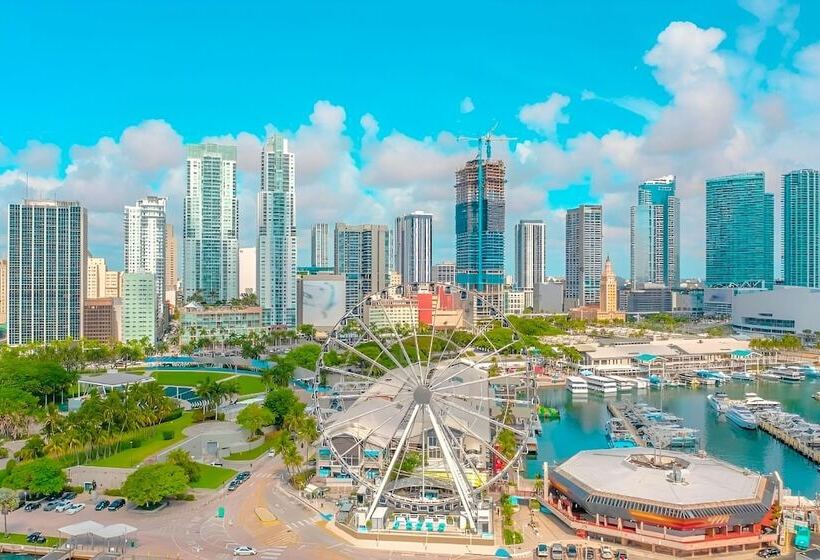 פנסיון Chic Ocean Miami 88