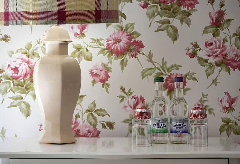 إقامة Charming 7 Bed Estate House Near Gleneagles