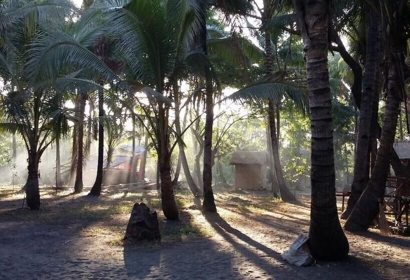 فندق صغير Sablayan Paraiso Beach Resort